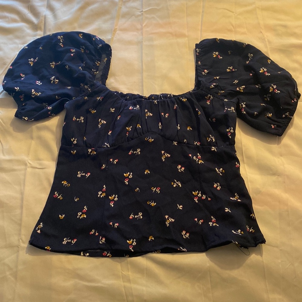 ModCloth Navy Floral Cropped Blouse
